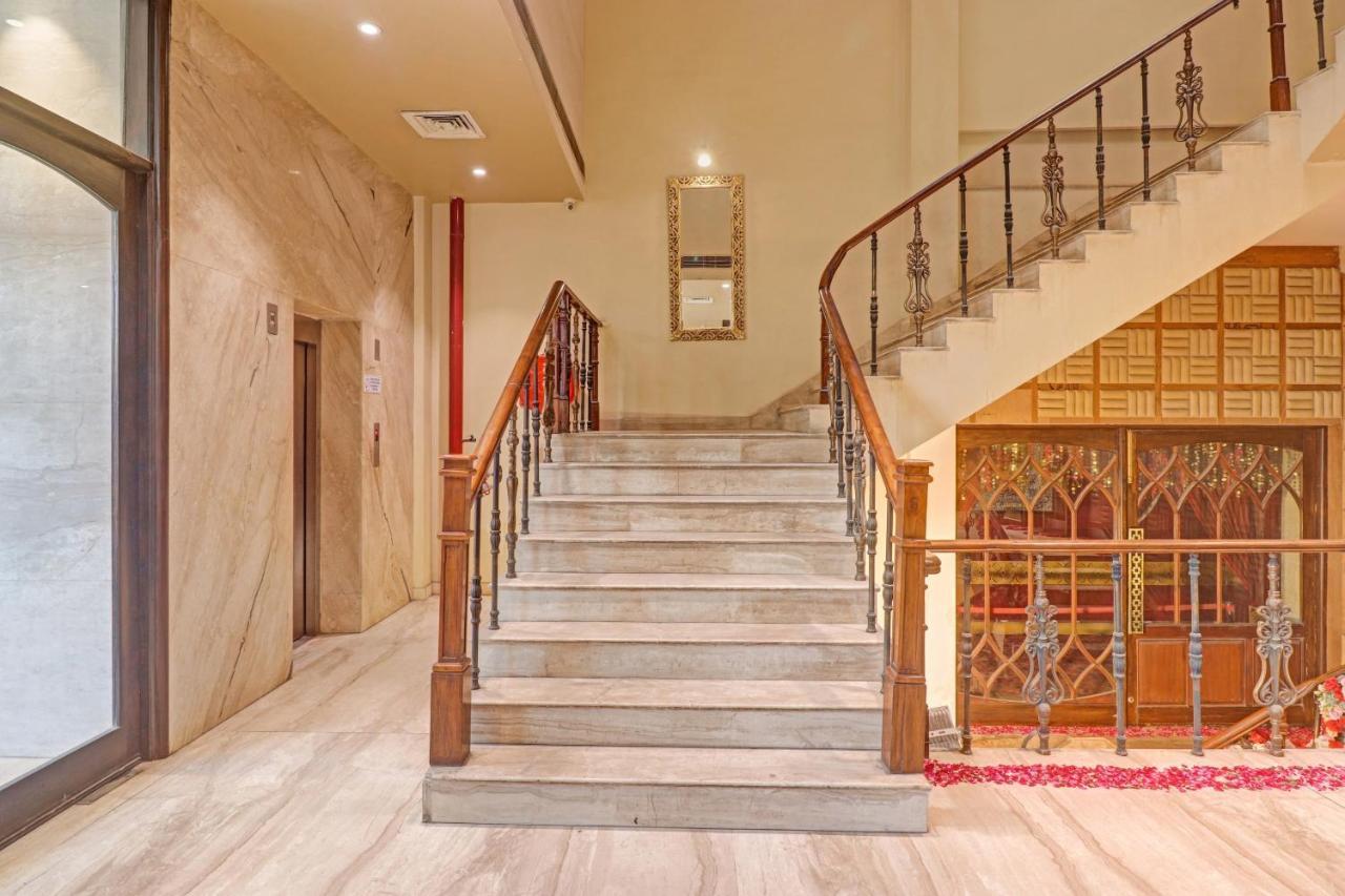 Oyo Townhouse 934 L'Elegant Hotel & Banquetby Ace Manor Ghaziabad Exterior photo
