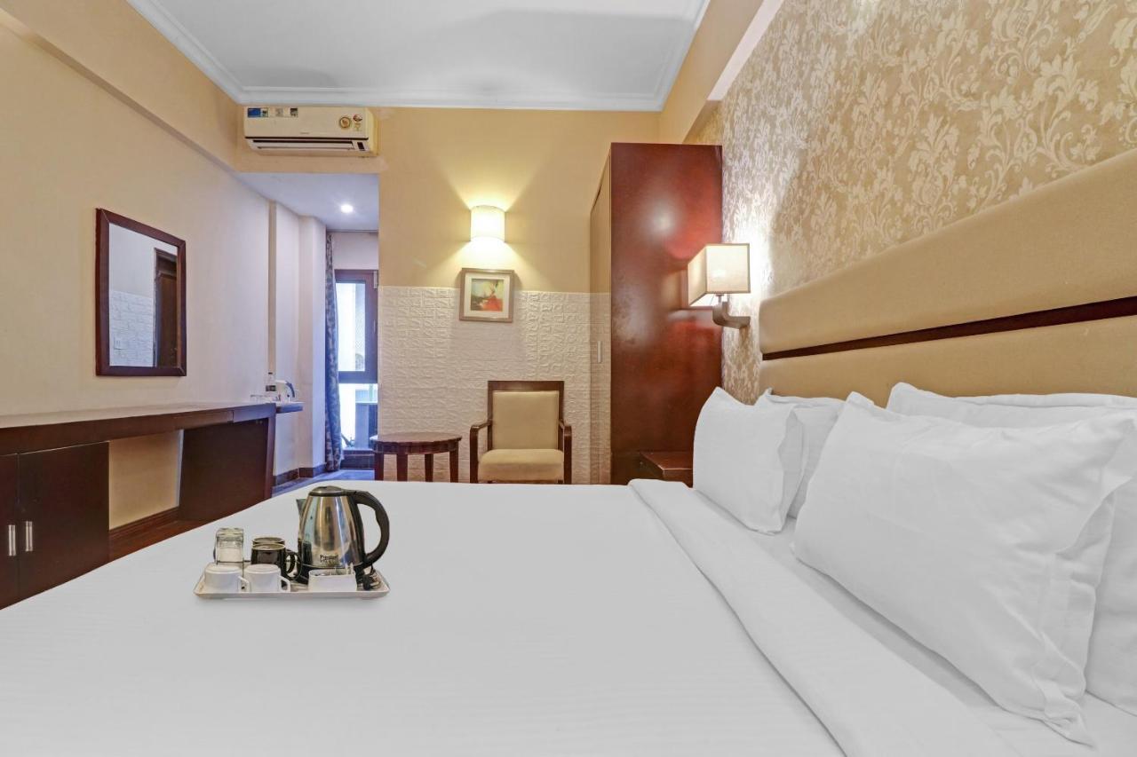 Oyo Townhouse 934 L'Elegant Hotel & Banquetby Ace Manor Ghaziabad Exterior photo