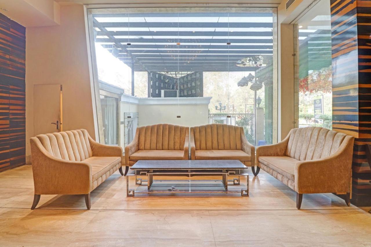 Oyo Townhouse 934 L'Elegant Hotel & Banquetby Ace Manor Ghaziabad Exterior photo
