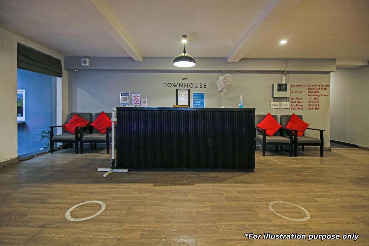 Oyo Townhouse 934 L'Elegant Hotel & Banquetby Ace Manor Ghaziabad Exterior photo